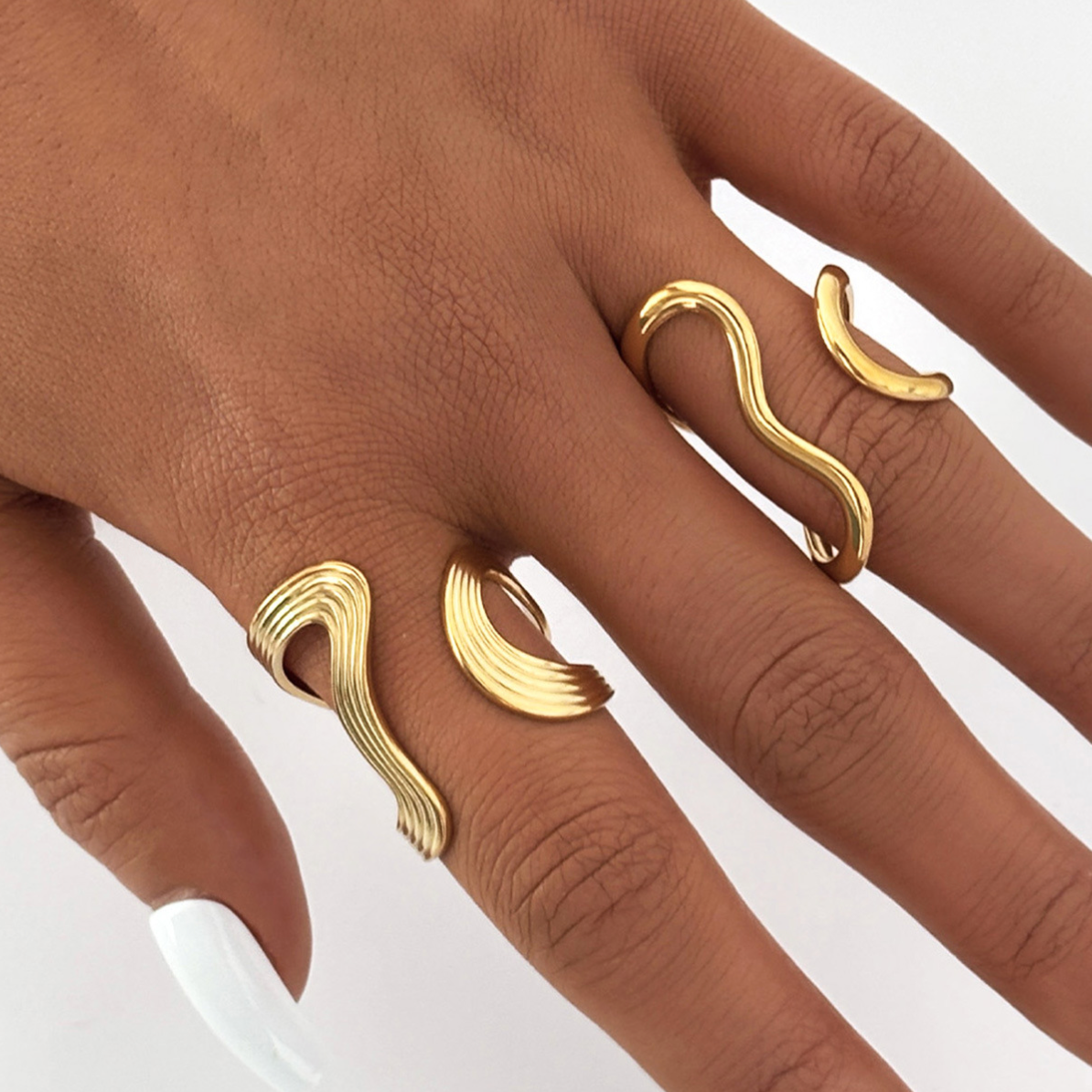 Sculpted Silhouette – Minimalist Open Steel Ring