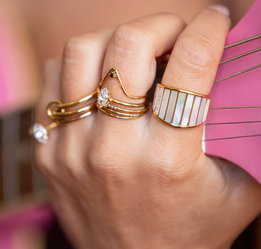 Lune Stripe – White Mother-of-Pearl Inlay Ring