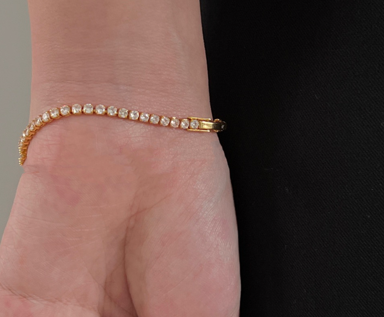 Starlit Glow – Slim Cubic Zirconia Tennis Bracelet