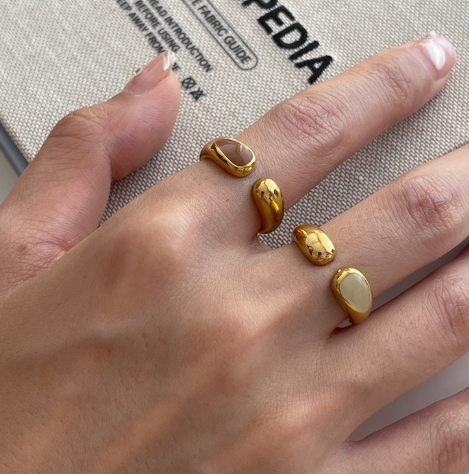 Porcelain White Teardrop Ring – Melard Glaze, Adjustable Fit