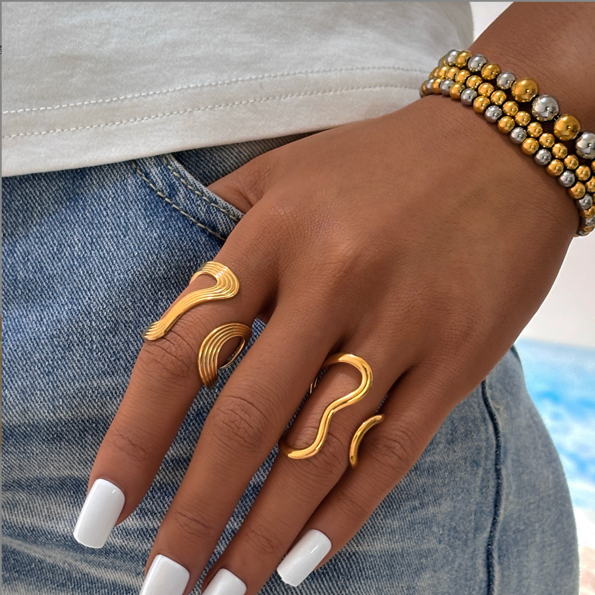 Sculpted Silhouette – Minimalist Open Steel Ring