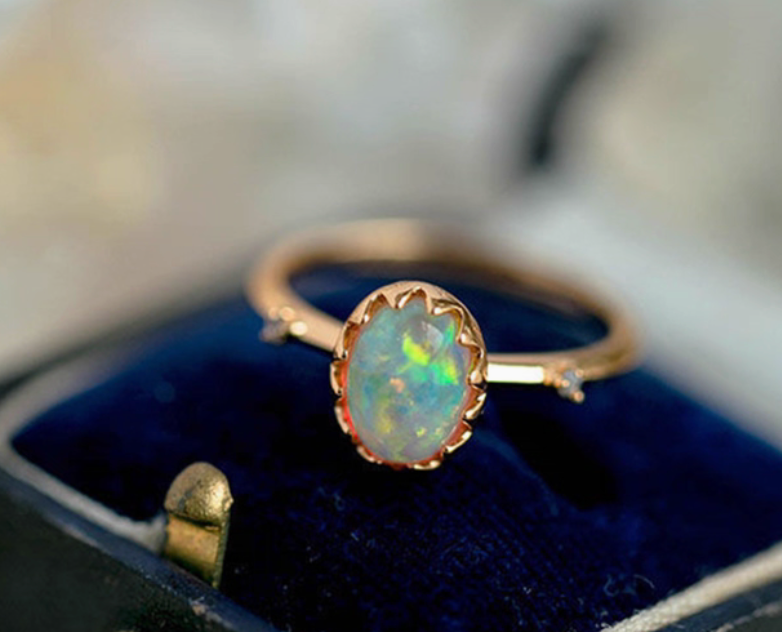 Aurora Bloom – Vintage Opal Garden Ring