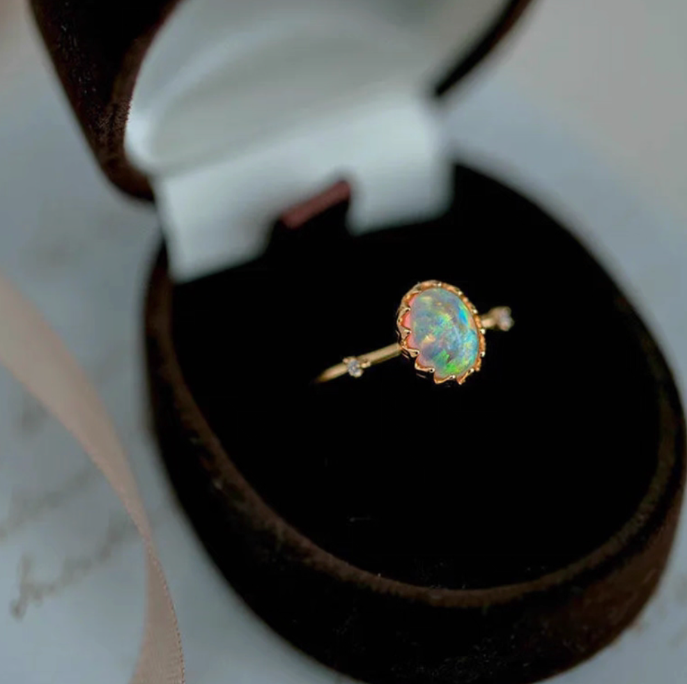 Aurora Bloom – Vintage Opal Garden Ring