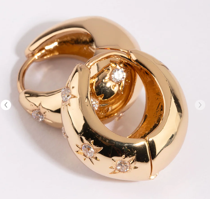 Soléa | Sculpted Droplet Hoop Studs
